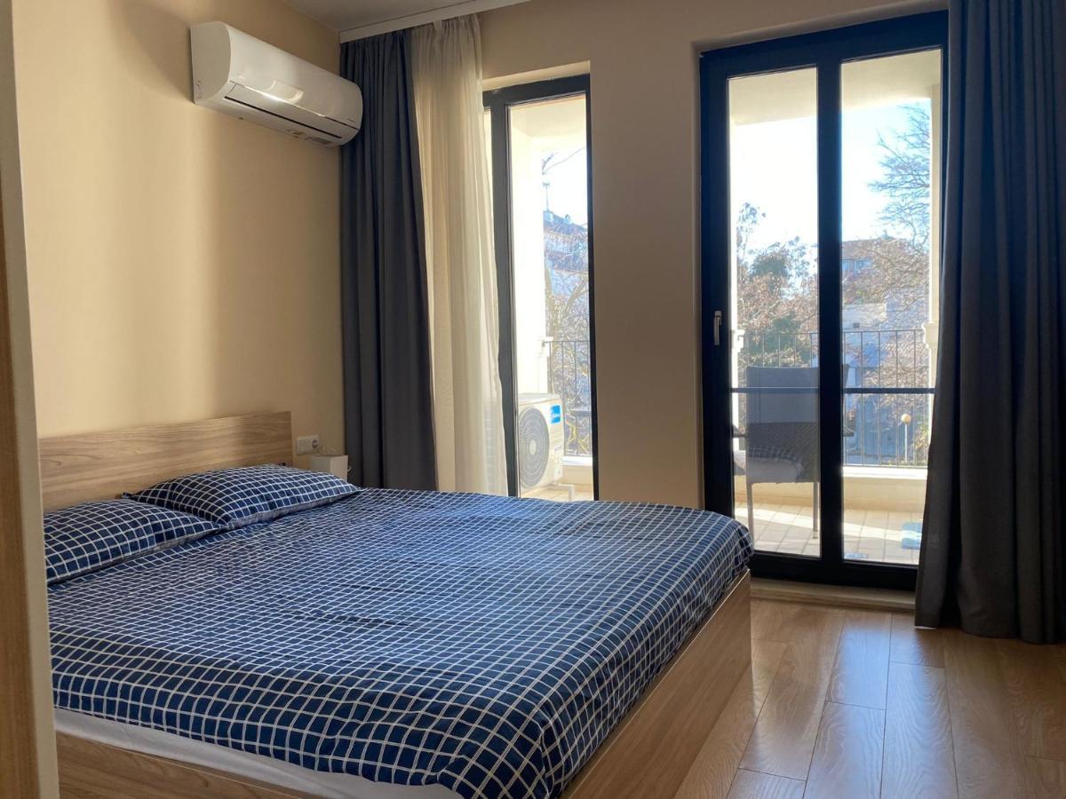 Brand New Apartment With Outdoor Swimming Pool Varna Bagian luar foto